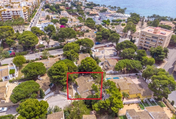 Villa - Resale - Orihuela Costa - Punta Prima