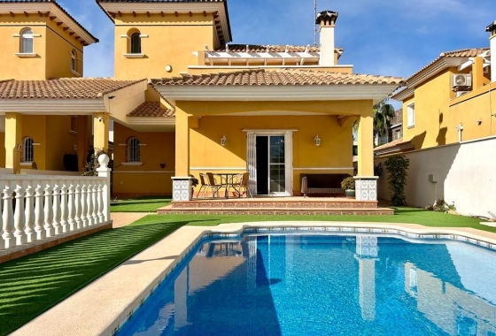 Villa - Resale - Orihuela Costa - RSE-25474