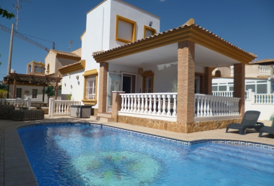 Villa - Resale - Pilar de la Horadada - Pilar de la Horadada