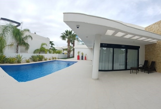 Villa - Resale - San Fulgencio - La Marina