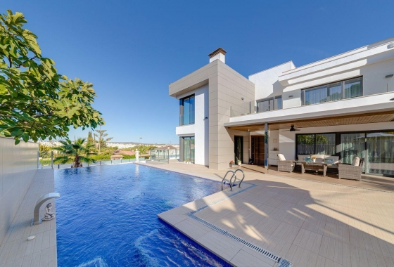Villa - Resale - Torrevieja - Los Balcones