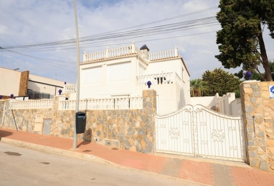 Villa - Resale - Torrevieja - Los Balcones