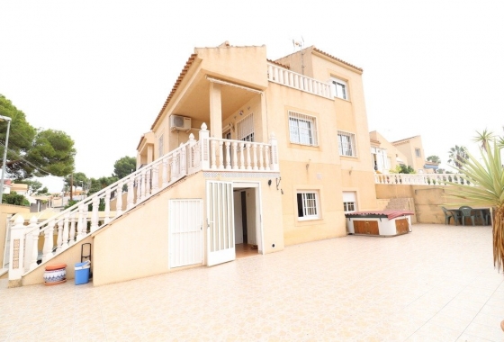 Villa - Resale - Torrevieja - Los Balcones