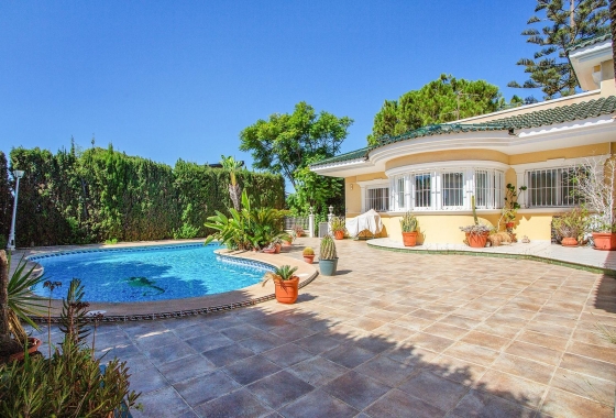 Villa - Resale - Torrevieja - Torreta Florida