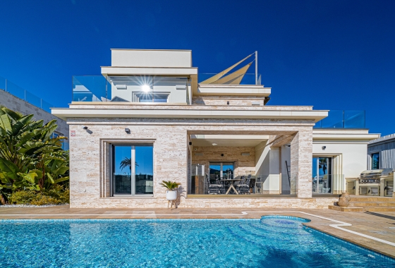Villa - Reventa - Orihuela Costa - Beachside