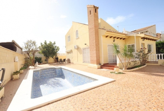 Villa - Reventa - Orihuela Costa - Playa Flamenca