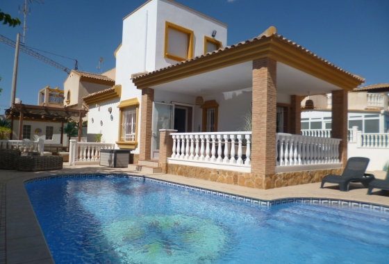 Villa - Reventa - Pilar de la Horadada - RSE-79134