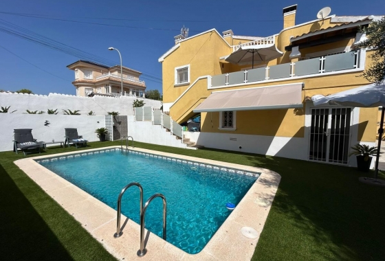 Villa - Reventa - San Miguel de Salinas - San Miguel de Salinas