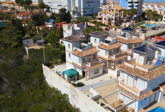 Villa - Reventa - Torrevieja - La Mata