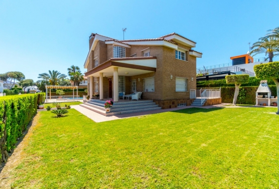 Villa - Reventa - Torrevieja - RSE-72556