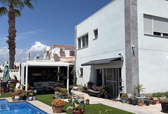Villa - Rynek wtórny - Torrevieja - La Siesta - El Salado -  Torreta