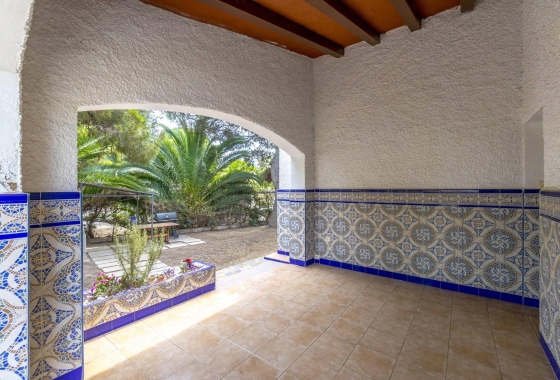 Resale - Villa - Orihuela Costa - Punta Prima