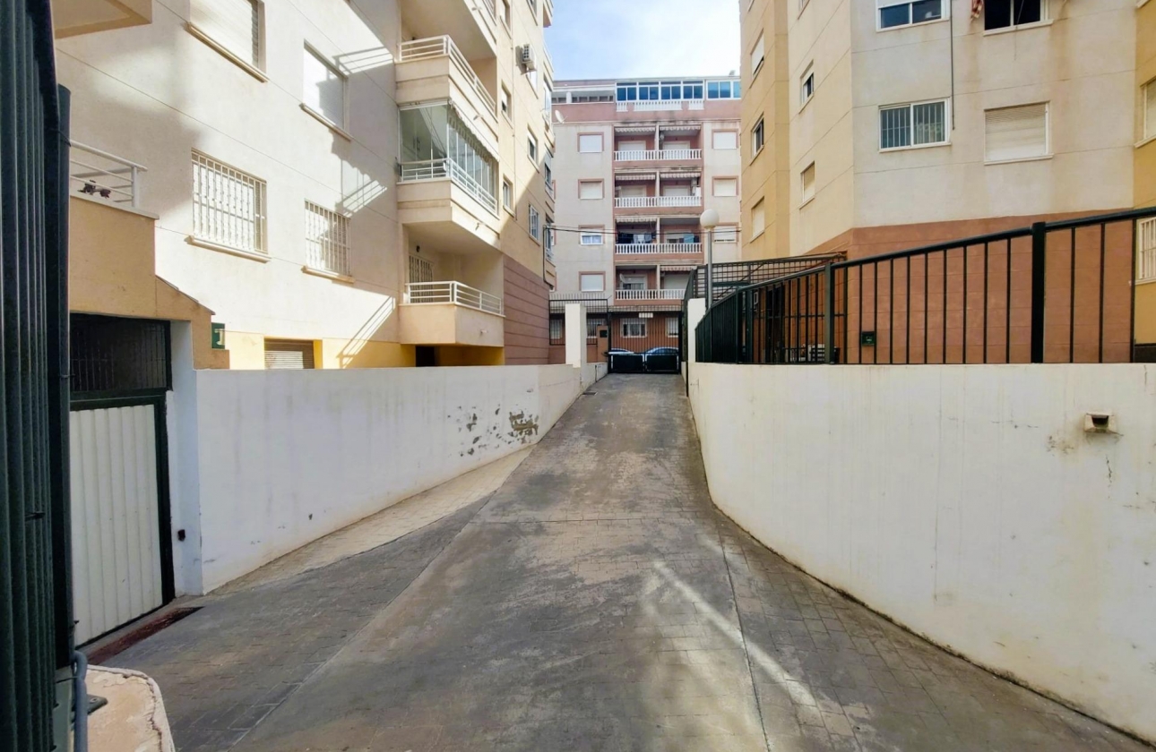 Resale - Apartment - Torrevieja - Centro