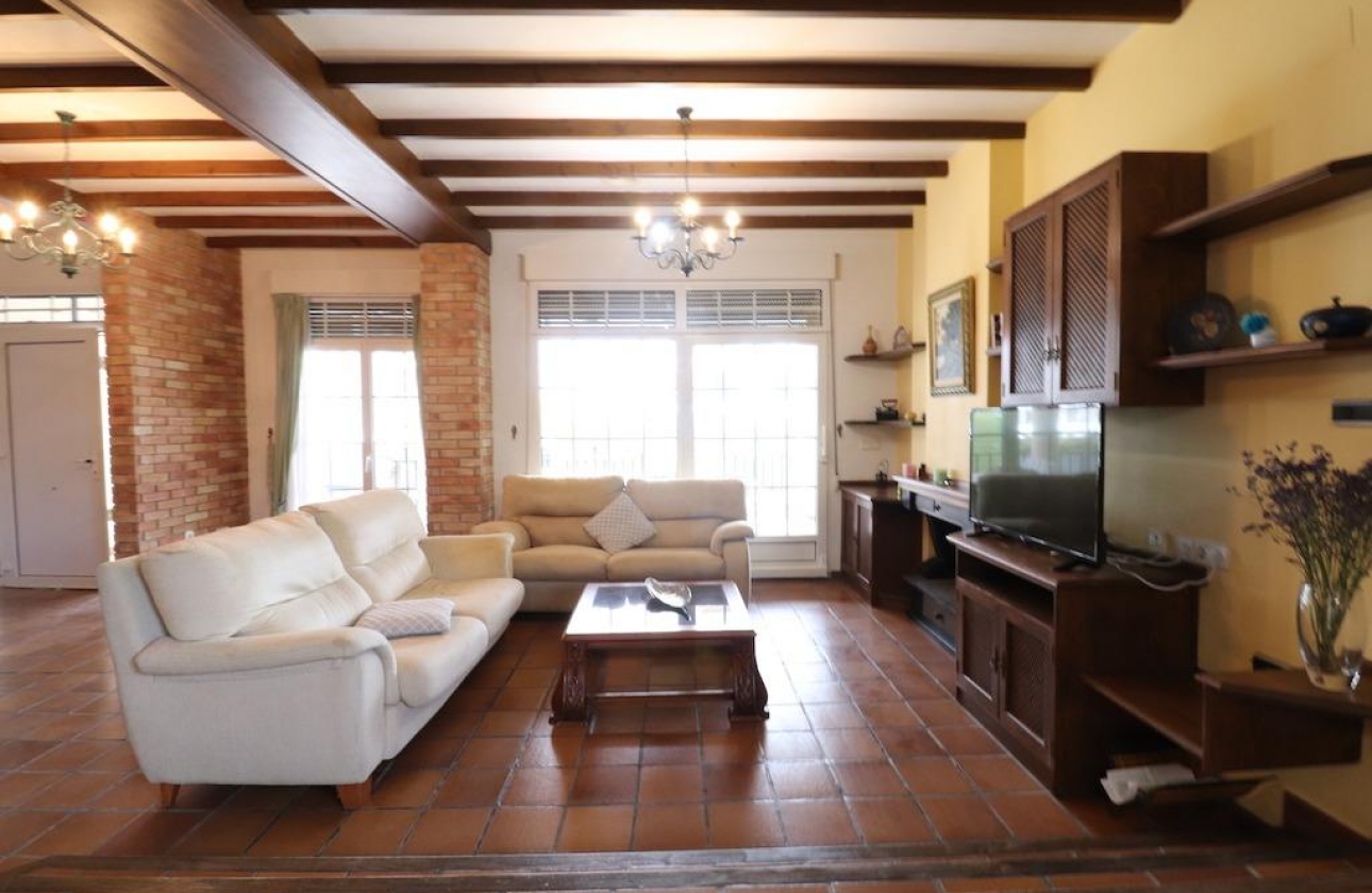 Resale - Villa - Pilar de la Horadada - Riomar