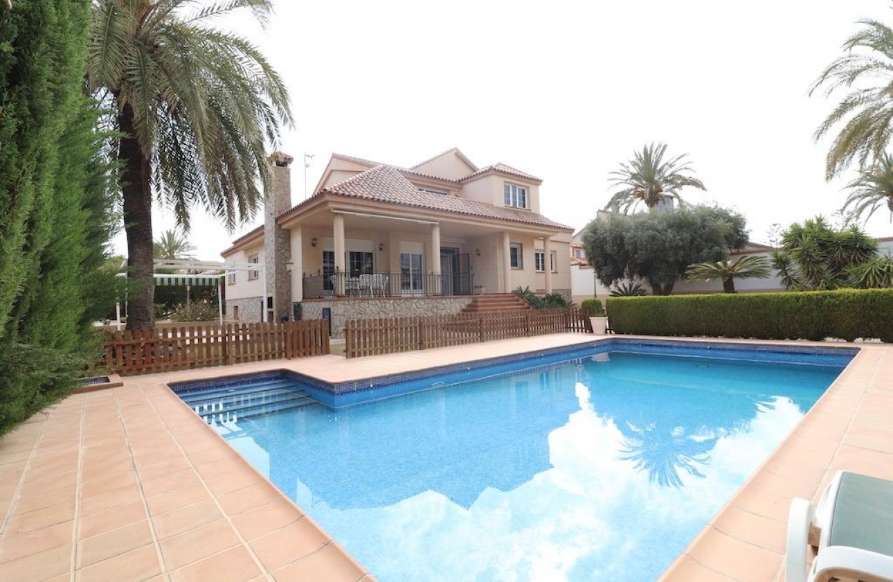 Resale - Villa - Pilar de la Horadada - Riomar