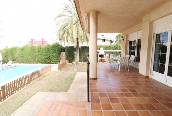 Resale - Villa - Pilar de la Horadada - Riomar