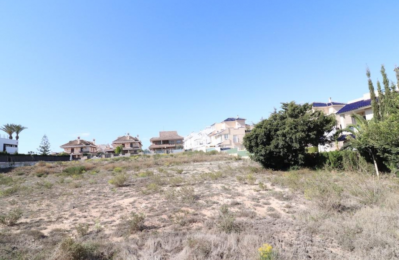 Resale - Plot / Land - Torrevieja - La Veleta