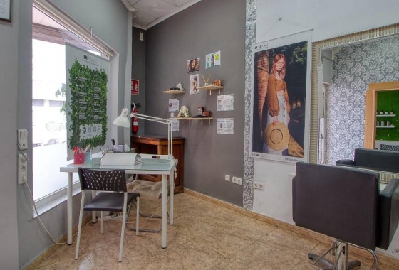 Resale - Commercial Unit - Torrevieja - La Mata