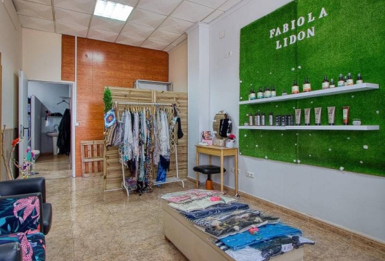 Resale - Commercial Unit - Torrevieja - La Mata