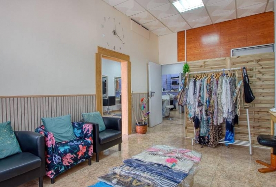 Resale - Commercial Unit - Torrevieja - La Mata