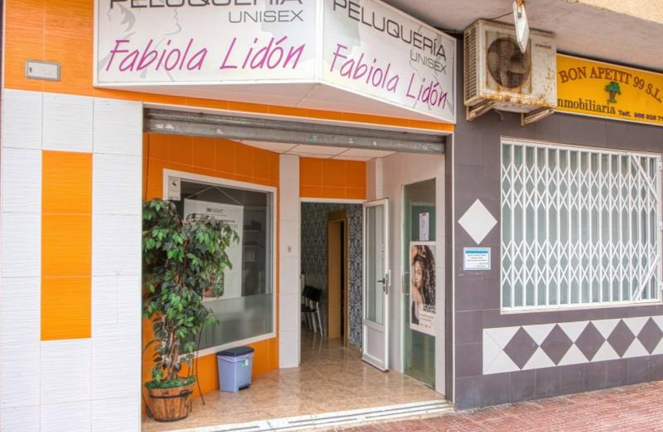 Resale - Commercial Unit - Torrevieja - La Mata