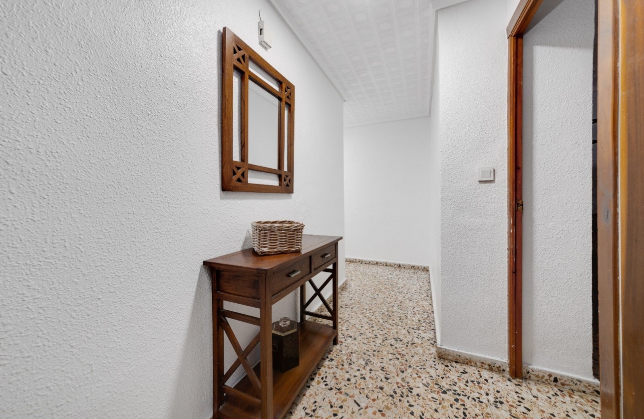 Rynek wtórny - Apartament - Torrevieja - Playa de los Locos