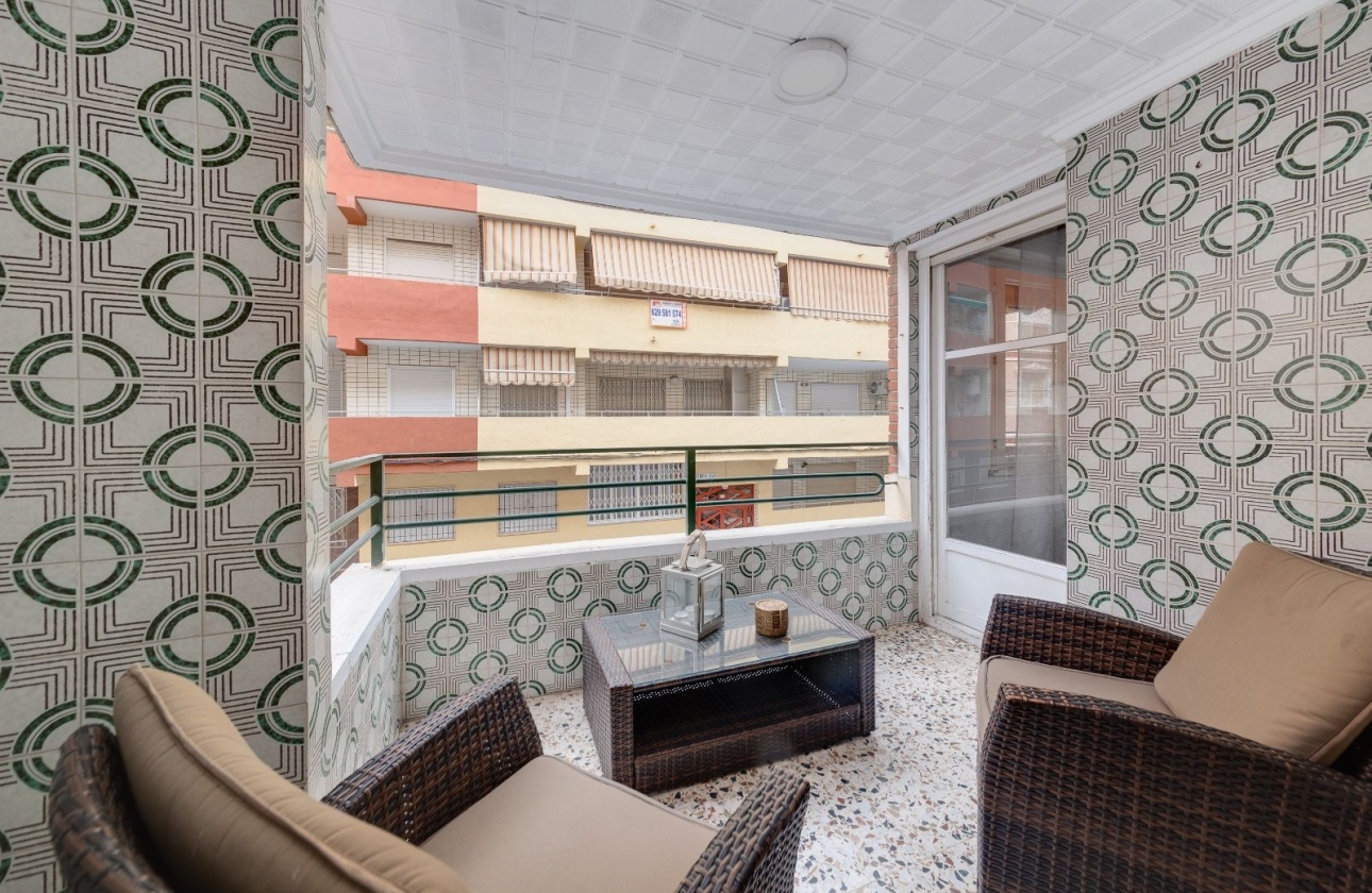 Rynek wtórny - Apartament - Torrevieja - Playa de los Locos