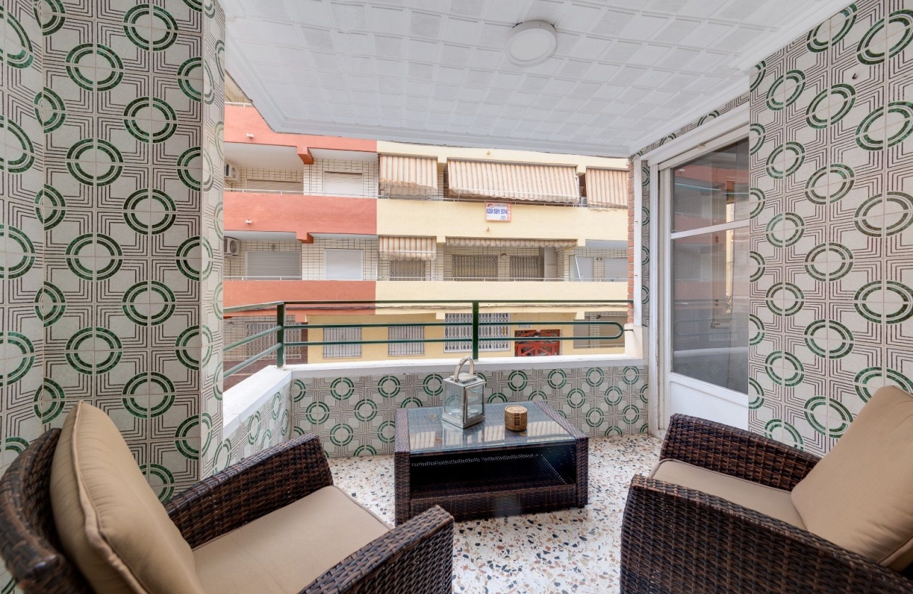 Rynek wtórny - Apartament - Torrevieja - Playa de los Locos