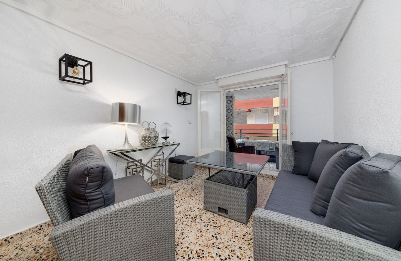 Rynek wtórny - Apartament - Torrevieja - Playa de los Locos