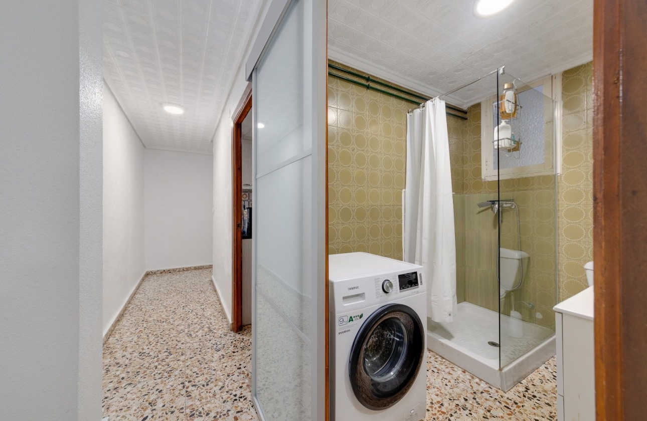 Rynek wtórny - Apartament - Torrevieja - Playa de los Locos