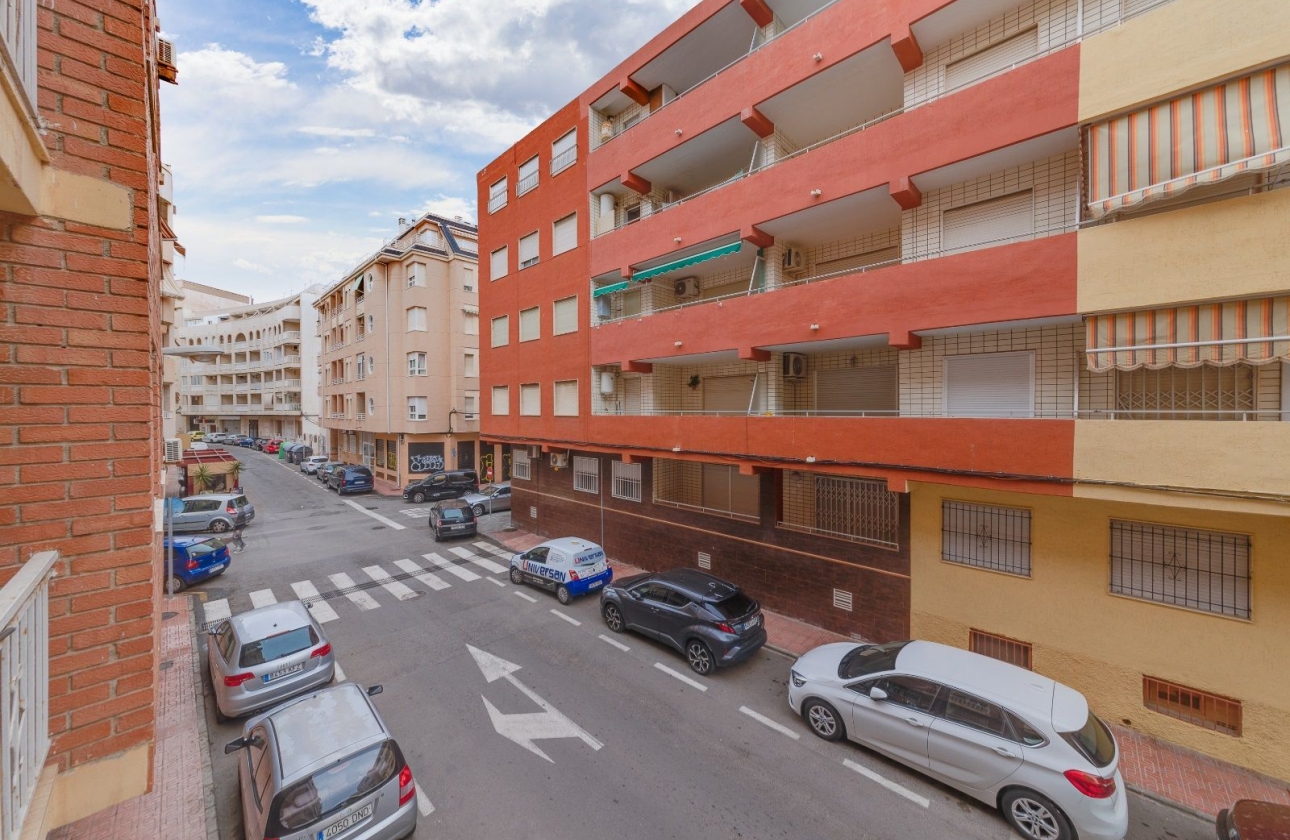 Rynek wtórny - Apartament - Torrevieja - Playa de los Locos