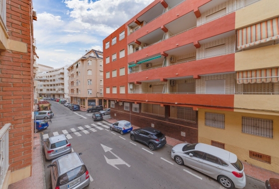 Rynek wtórny - Apartament - Torrevieja - Playa de los Locos