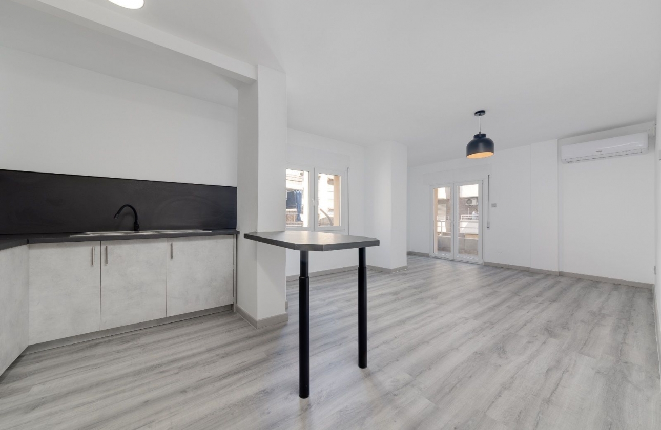 Resale - Apartment - Torrevieja