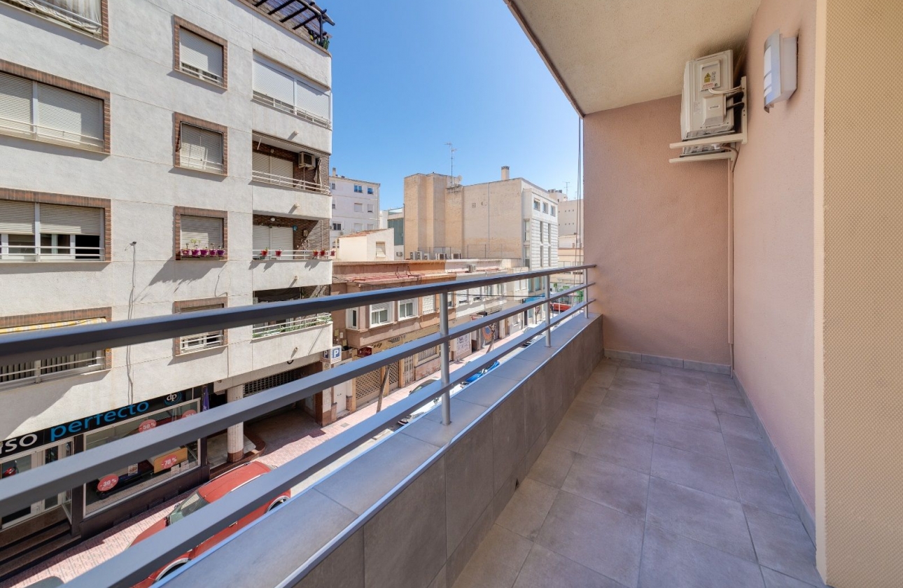 Resale - Apartment - Torrevieja