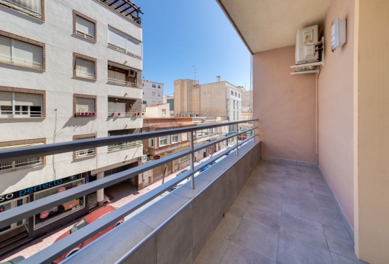 Resale - Apartment - Torrevieja