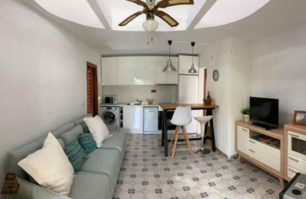 Resale - Bungalow - Orihuela Costa - Las Mimosas