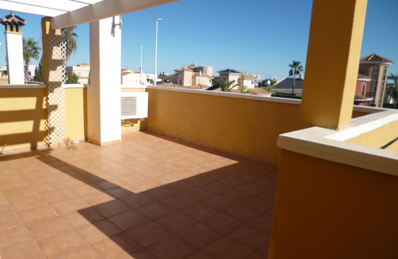 Resale - Villa - Orihuela Costa - La Zenia