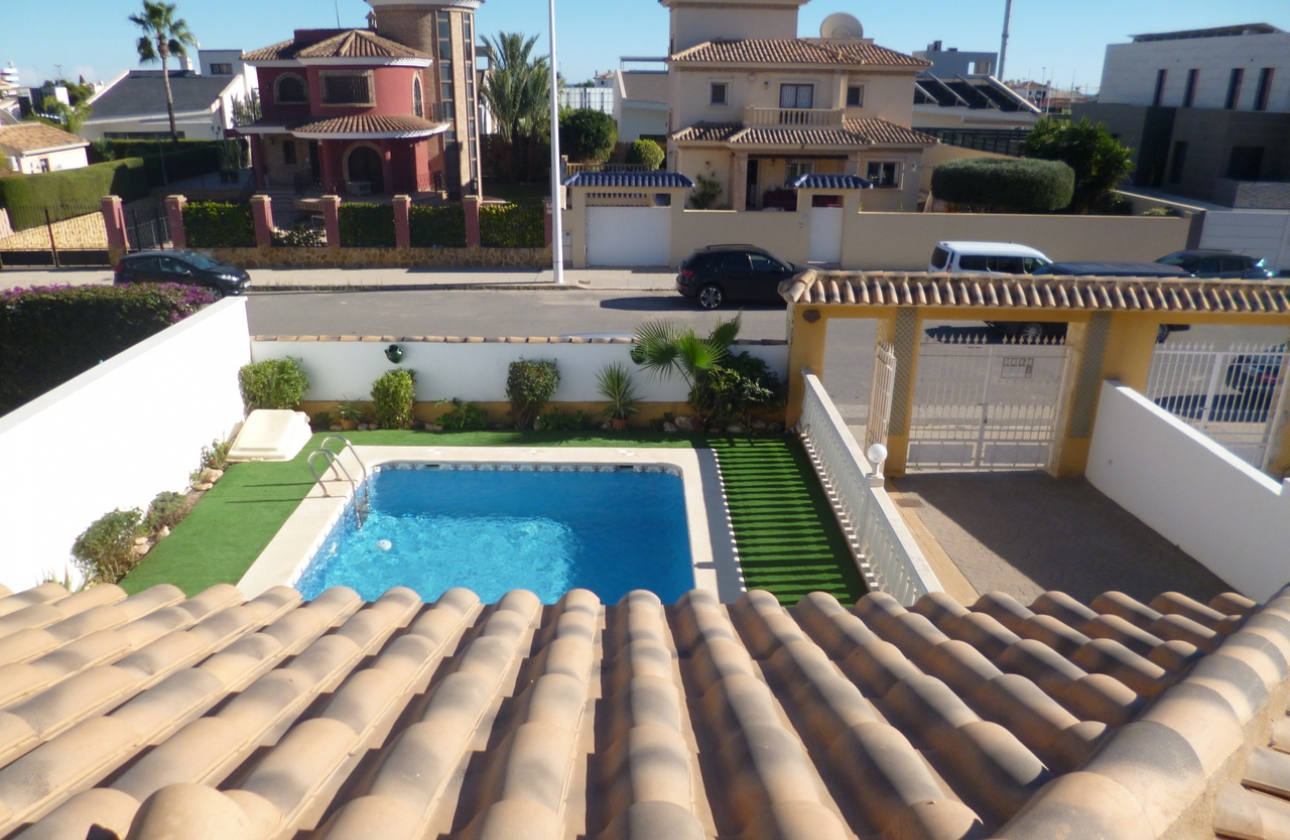 Reventa - Villa - Orihuela Costa - La Zenia