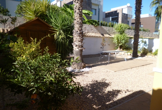 Resale - Villa - Orihuela Costa - La Zenia