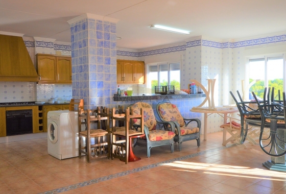 Resale - Villa - Orihuela Costa - Campoamor