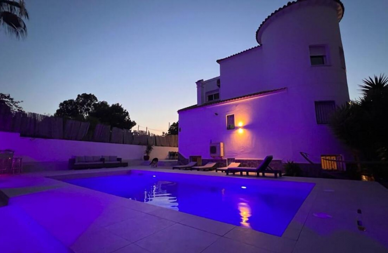 Resale - Villa - Orihuela - Vistabella Golf