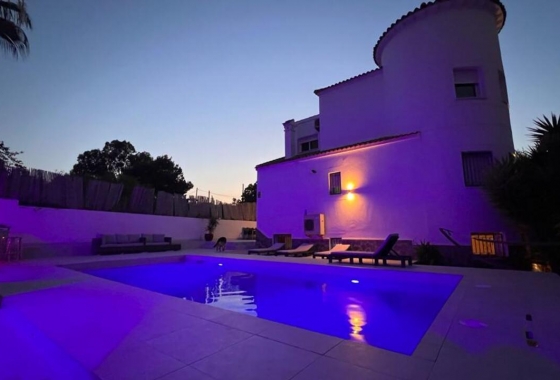 Resale - Villa - Orihuela - Vistabella Golf