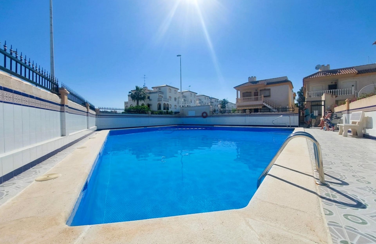 Rynek wtórny - Apartament - Orihuela Costa - La Zenia