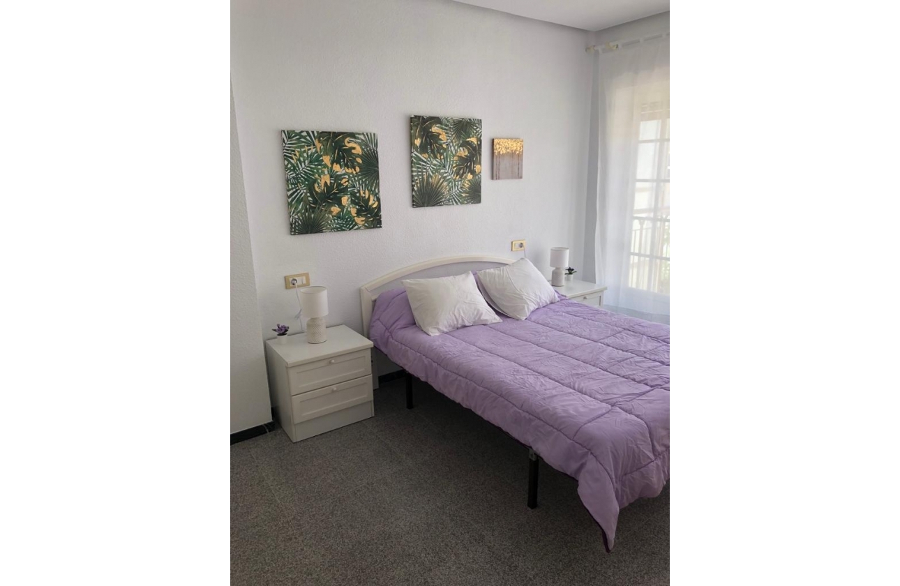 Resale - Townhouse - Santa Pola - Santiago Bernabéu