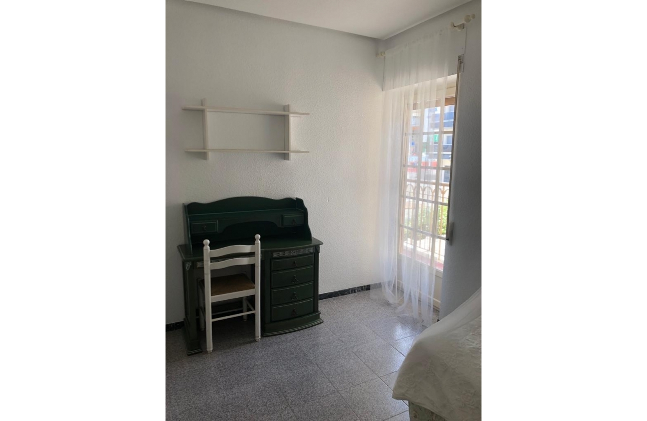 Resale - Townhouse - Santa Pola - Santiago Bernabéu