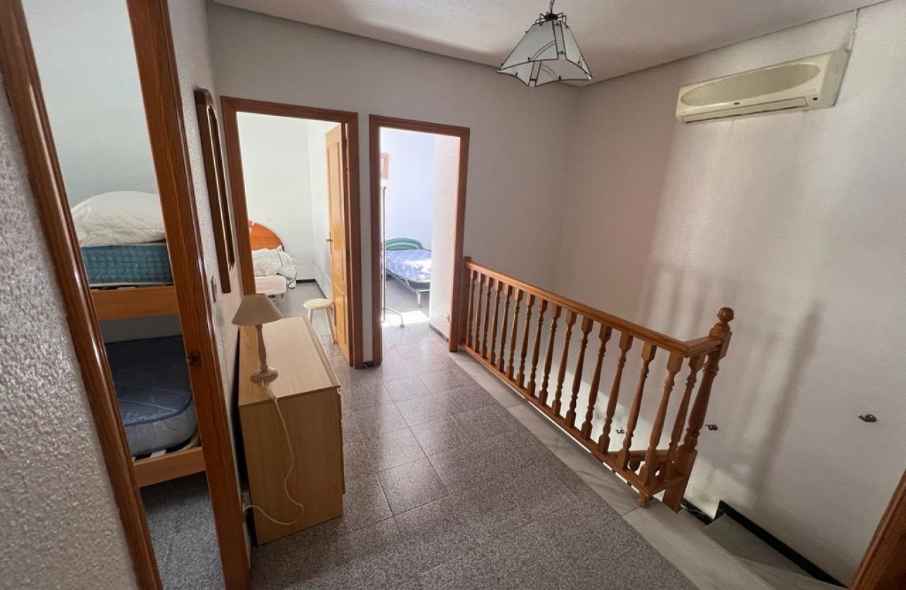 Resale - Townhouse - Santa Pola - Santiago Bernabéu