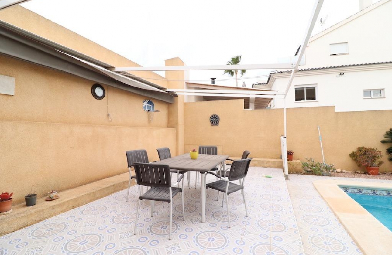 Reventa - Villa - Orihuela Costa - Los Altos