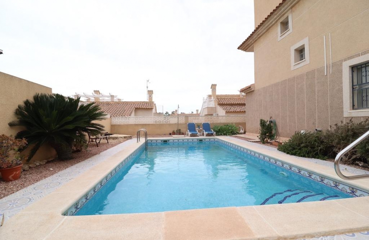 Reventa - Villa - Orihuela Costa - Los Altos