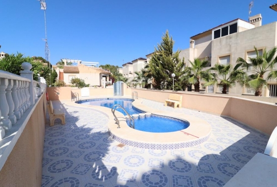 Resale - Villa - Orihuela Costa - Villamartín