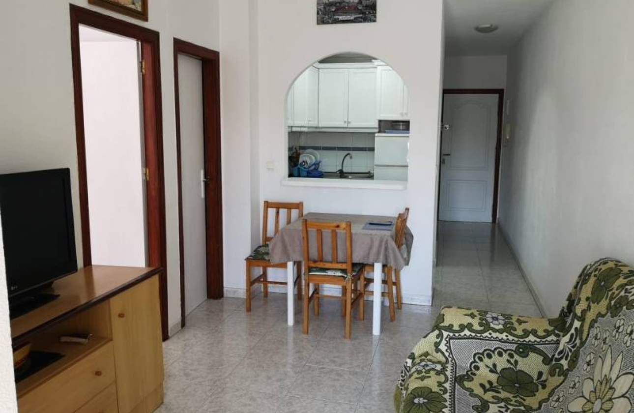 Rynek wtórny - Apartament - Torrevieja - Estacion de autobuses